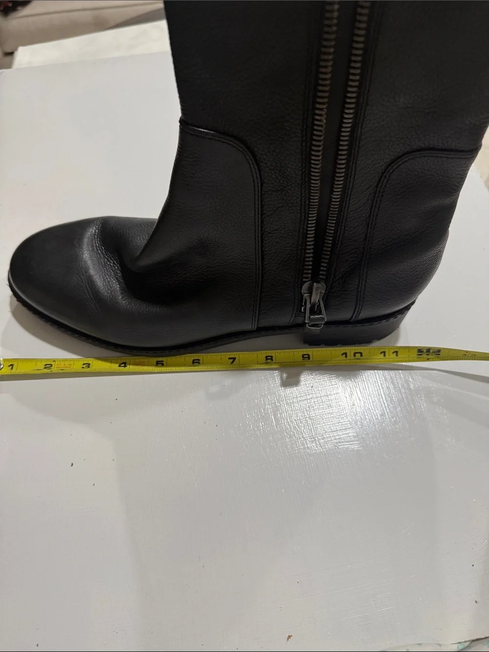 Via Spiga Black Leather outer side Zip-Up Ankle Boots size 11